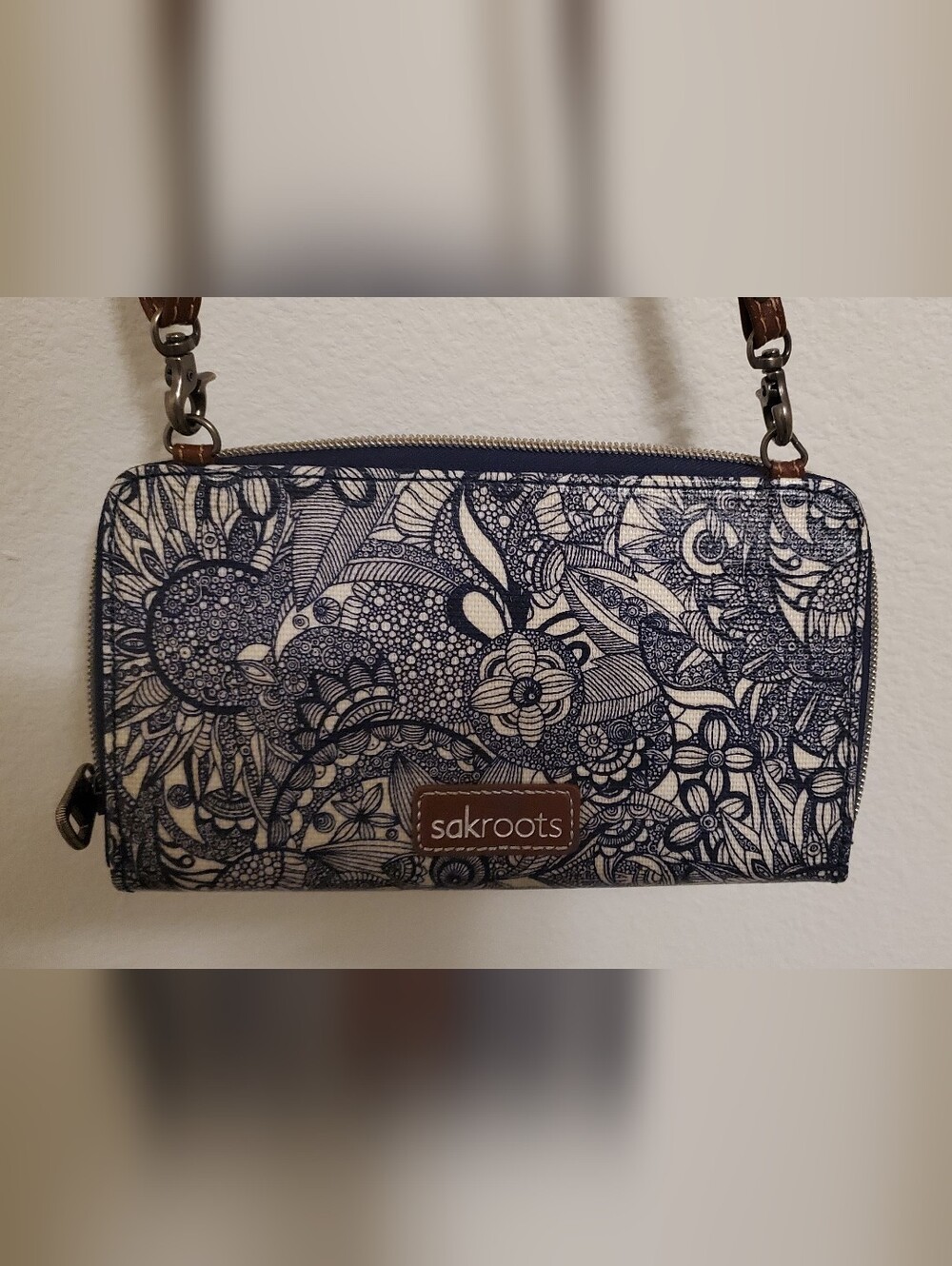 Sakroots Navy and Cream Floral Zip Wallet Crossbody
